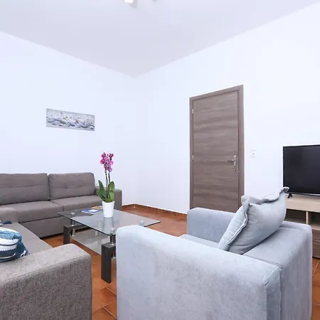 Corfu Seaside - Private Garden Retreat